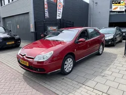 Rood Gebruikt 2005 Citroën C5 Exclusive Hatchback | € 2.999