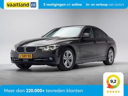 Bruin Gebruikt 2017 BMW 330e Executive Sedan | € 13.909 (Goede deal)