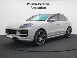 Grijs Gebruikt 2024 Porsche Cayenne Turbo SUV | € 189.950