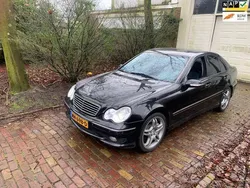 Zwart, metallic lak Gebruikt 2003 Mercedes C32 AMG AMG Sedan | € 15.495