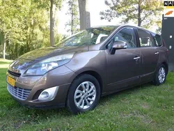 Bruin Gebruikt 2009 Renault Grand Scénic III Business MPV | € 1.999 (Eerlijke prijs)