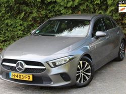 Grijs Gebruikt 2020 Mercedes A180 Business Hatchback | € 20.450 (Super prijs)