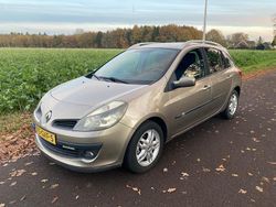 Beige Gebruikt 2008 Renault Clio GrandTour Dynamique Stationwagen | € 1.950 (Goede deal)