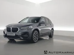 Grijs Gebruikt 2021 BMW X1 Sport Line SUV | € 31.750 (Eerlijke prijs)