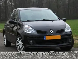 Zwart Gebruikt 2006 Renault Clio II Sedan | € 2.950 (Iets duurder)