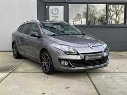Grijs (metallic) Gebruikt 2013 Renault Mégane GrandTour Bose Edition Stationwagen | € 5.950 (Eerlijke prijs)