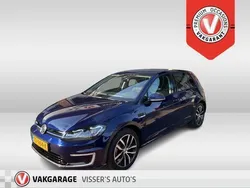 Blauw Gebruikt 2018 VW e-Golf Hatchback | € 12.950 (Eerlijke prijs)