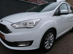 Wit Gebruikt 2019 Ford Grand C-Max Titanium MPV | € 14.444 (Eerlijke prijs)