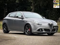 Grijs Gebruikt 2015 Alfa Romeo Giulietta Quadrifoglio Verde Hatchback | € 17.899 (Eerlijke prijs)