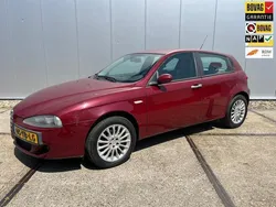 Rood Gebruikt 2006 Alfa Romeo 147 Hatchback | € 3.750 (Eerlijke prijs)