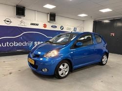 Blauw Gebruikt 2009 Toyota Aygo Hatchback | € 3.999 (Eerlijke prijs)