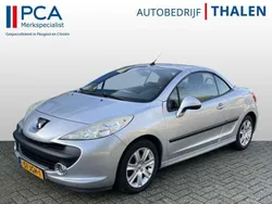 Grijs Gebruikt 2009 Peugeot 207 CC Cabriolet | € 4.950 (Duur)