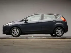 Grijs, metallic lak Gebruikt 2014 Ford Fiesta Sport Hatchback | € 3.945 (Eerlijke prijs)