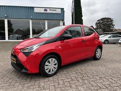 Rood Gebruikt 2019 Toyota Aygo Hatchback | € 9.250 (Goede deal)
