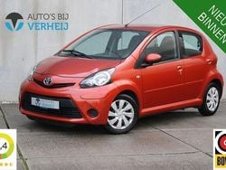 Oranje Gebruikt 2012 Toyota Aygo Comfort Hatchback | € 5.950 (Eerlijke prijs)