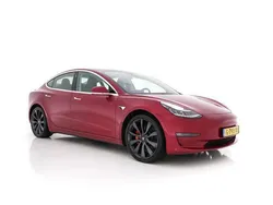 Rood metallic Gebruikt 2019 Tesla Model 3 Performance Sedan | € 24.445 (Iets duurder)