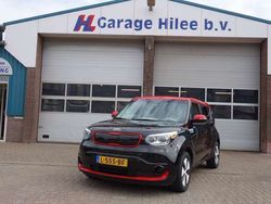 Zwart, metallic lak Gebruikt 2018 Kia Soul EV 3 SUV | € 11.950 (Eerlijke prijs)