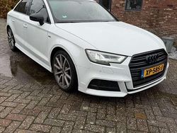 Wit Gebruikt 2019 Audi A3 S-Line Sedan | € 22.999 (Eerlijke prijs)