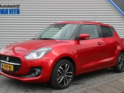 Rood Gebruikt 2022 Suzuki Swift Style Hatchback | € 17.690 (Eerlijke prijs)