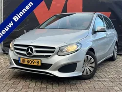 Grijs Gebruikt 2015 Mercedes B180 Ambition MPV | € 12.748 (Eerlijke prijs)