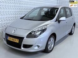 Grijs Gebruikt 2011 Renault Scénic III Dynamique MPV | € 4.999 (Goede deal)