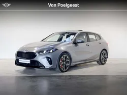 Skyscraper grey metallic (grijs metallic) Gebruikt 2024 BMW 120 M Sport Hatchback | € 43.495