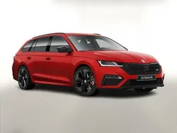 Rood Gebruikt 2023 Skoda Octavia RS Stationwagen | € 42.619 (Eerlijke prijs)