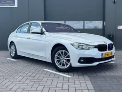 Wit Gebruikt 2016 BMW 318 Sedan | € 14.699 (Eerlijke prijs)