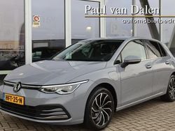 Grijs Gebruikt 2022 VW Golf VIII Style Hatchback | € 25.440 (Goede deal)