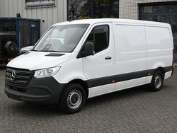 Wit Nieuw 2025 Mercedes Sprinter Van | € 32.950