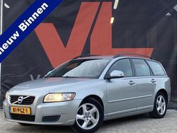 Grijs, metallic lak Gebruikt 2011 Volvo V50 Kinetic Stationwagen | € 2.948 (Eerlijke prijs)