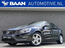 Zwart, metallic lak Gebruikt 2017 Volvo S60 Sedan | € 17.900 (Eerlijke prijs)