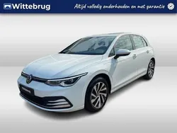 Wit Gebruikt 2020 VW Golf VIII Style Hatchback | € 24.950 (Eerlijke prijs)