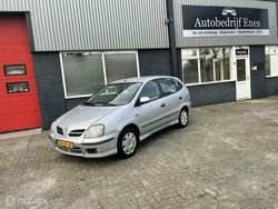 Grijs Gebruikt 2003 Nissan Almera Tino Tekna MPV | € 999 (Goede deal)