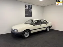 Wit Gebruikt 1987 Opel Omega Sedan | € 6.490