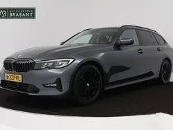 Grijs Gebruikt 2020 BMW 320 Executive Stationwagen | € 23.945 (Super prijs)