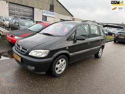Zwart Gebruikt 2002 Opel Zafira Elegance MPV | € 950 (Goede deal)