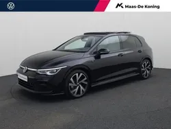 Zwart Gebruikt 2024 VW Golf VIII R-line Hatchback | € 36.440 (Eerlijke prijs)
