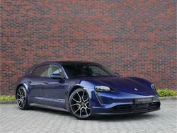 Blauw Gebruikt 2023 Porsche Taycan Sport Turismo Sedan | € 59.950
