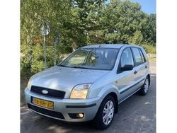 Zilver Gebruikt 2003 Ford Fusion Trend MPV | € 1.150 (Eerlijke prijs)