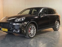 Zwart Gebruikt 2015 Porsche Cayenne SUV | € 34.950 (Eerlijke prijs)