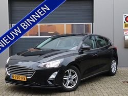 Zwart (metallic) Gebruikt 2021 Ford Focus Business Edition Hatchback | € 13.995 (Super prijs)