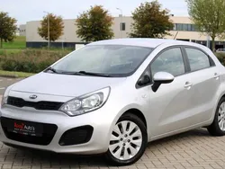Grijs Gebruikt 2012 Kia Rio Comfort Hatchback | € 6.999 (Eerlijke prijs)