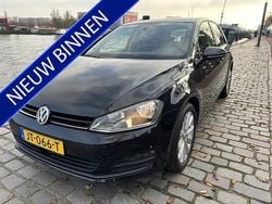 Zwart Gebruikt 2015 VW Golf VII Highline Hatchback | € 8.950 (Super prijs)