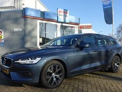 Blauw Gebruikt 2021 Volvo V60 Momentum Stationwagen | € 22.545 (Goede deal)
