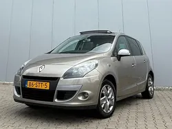 Bruin Gebruikt 2011 Renault Scénic III MPV | € 4.299 (Eerlijke prijs)