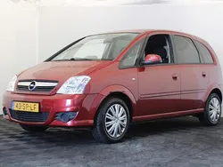 Rood Gebruikt 2006 Opel Meriva Enjoy MPV | € 1.650 (Eerlijke prijs)