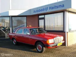 Rood Gebruikt 1983 Mercedes E230 Sedan | € 9.950