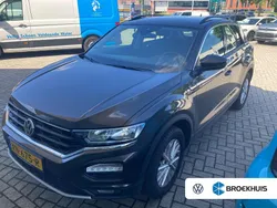 Bruin Gebruikt 2019 VW T-Roc Style SUV | € 23.945 (Goede deal)