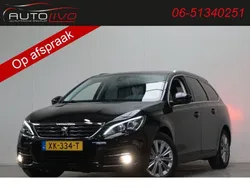 Zwart, metallic lak Gebruikt 2019 Peugeot 308 Premium Stationwagen | € 14.995 (Duur)
